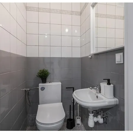 Homestay Stary Grota Pok 10 *
